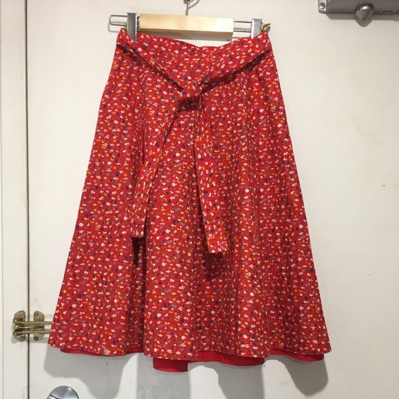 VINTAGE C&A FLORAL MIDI SKIRT SIZE 26 - Picture 2 of 7
